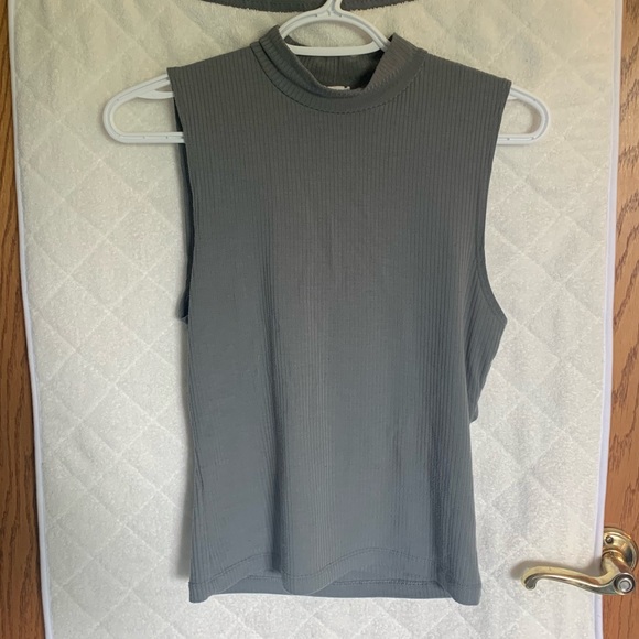 Garage Mock neck tank top, size medium - Picture 1 of 3
